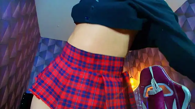 LiaHarryis live XXX chat