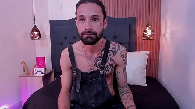 Hisoka_011 Chat XXX live