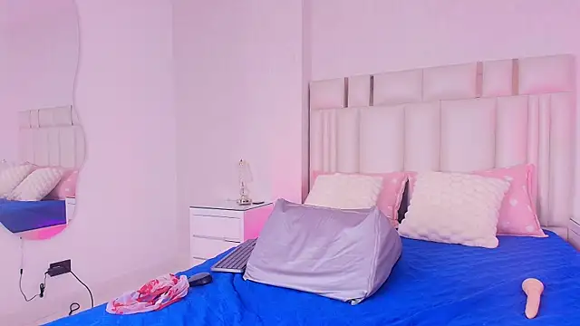 alanarose18のライブXXXチャット