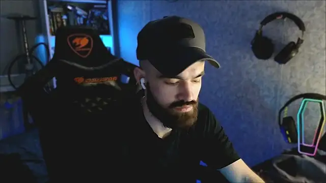 _Mostly_ Chat XXX live