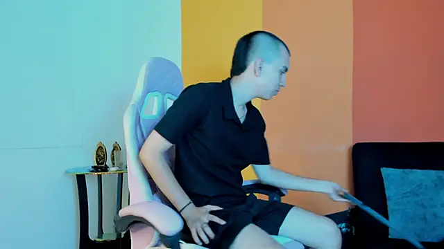 Rowan_Cley Webcam-Show