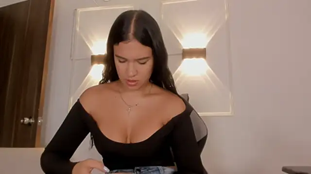 Hanna_Risso live XXX chat