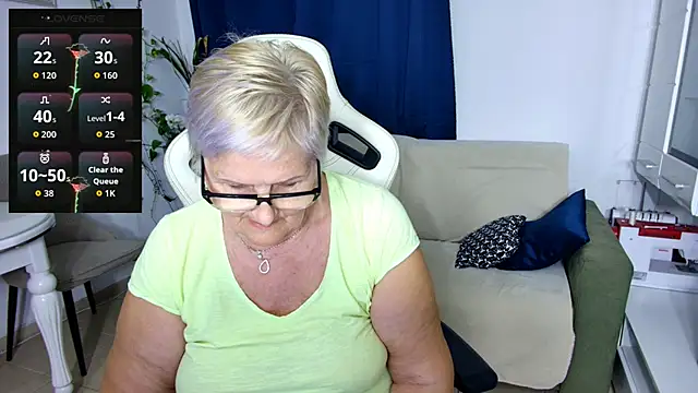 Selenna57's Live XXX Chat