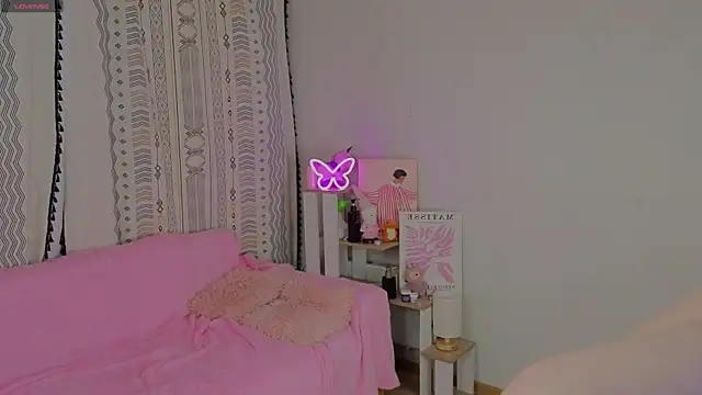 CarmaOlen: διαδικτυακό σόου στην κάμερα