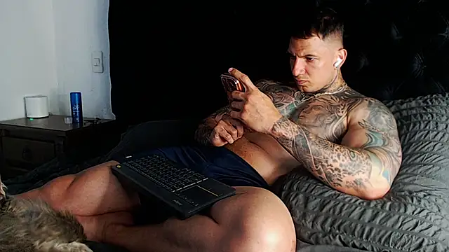Shane_Clay Live XXX-Chat