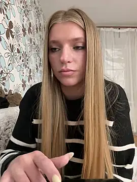 adel_secret Chat XXX in diretta