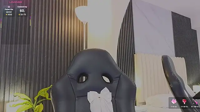 Madiee_Rhea Chat XXX in diretta