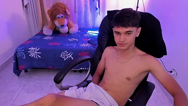 Aron_Boyy Live XXX-Chat