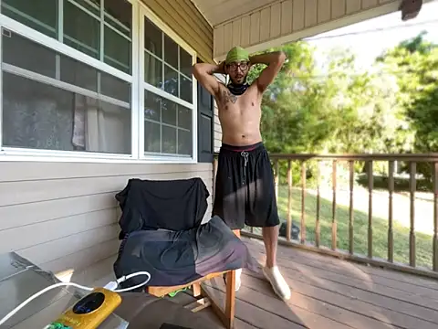 ThrowedWorldWide 现场XXX聊天