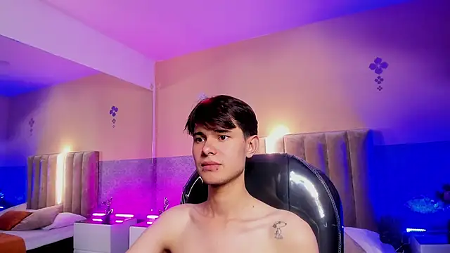 Derek_Sinn Show Webcam