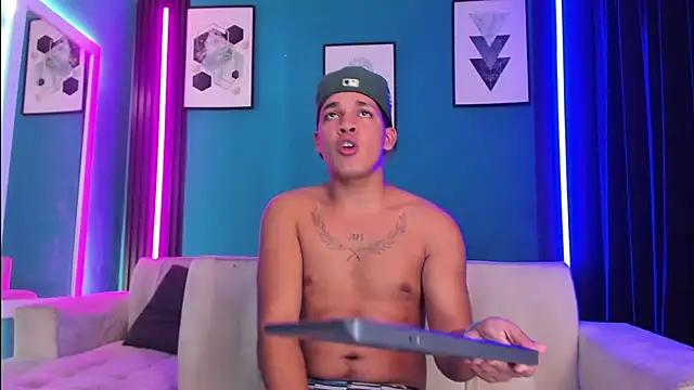 _HotWildwolves Webcam-Show