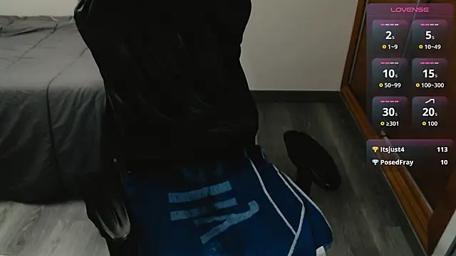 cutehairymachoのウェブカメラショー