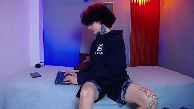 JuneBlake_ Live XXX Chat