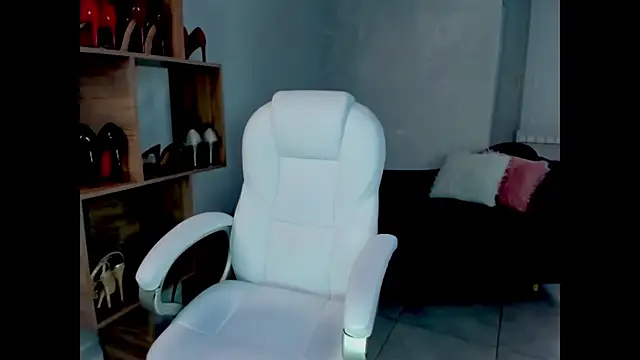 MissRhodes1 Chat XXX live