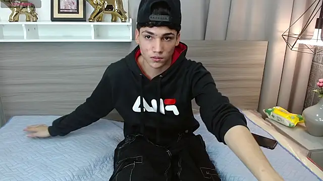 دردشة SamBlack_ الجنسية المباشرة