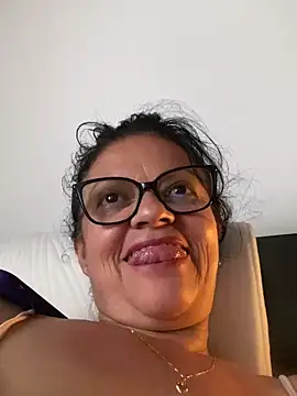 Chat +18 de Sharongirl07 ao vivo
