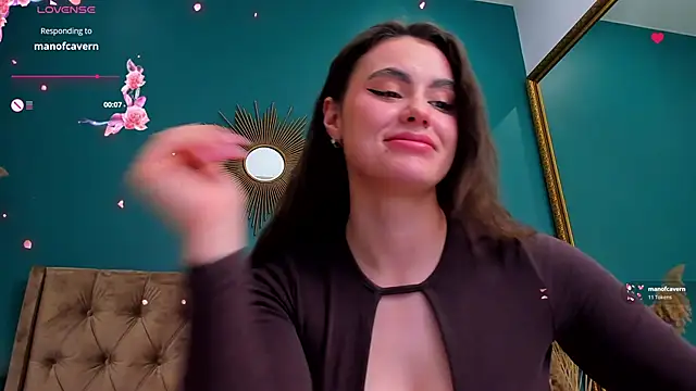 Онлайн чат XXX CalyMoon