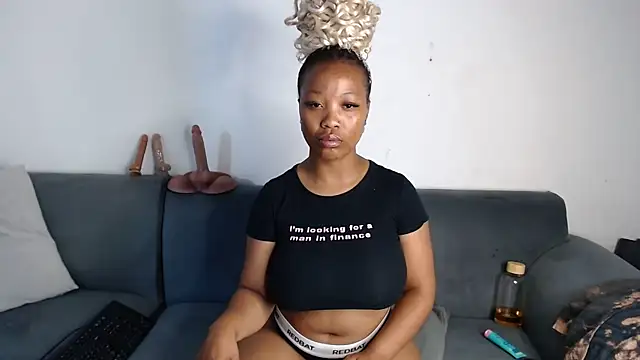 Doja_Peach – Live XXX-chat