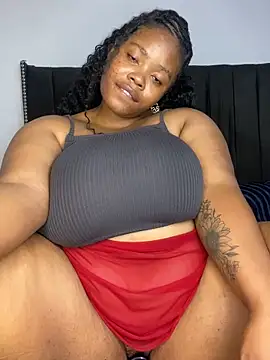 Онлайн чат XXX LunaCovenn