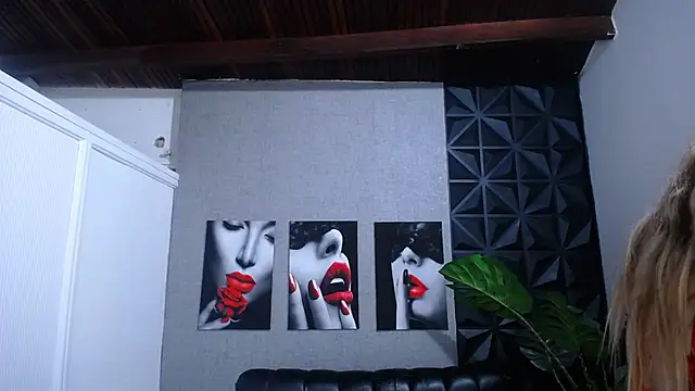 Онлайн чат XXX Valentinaa_mature