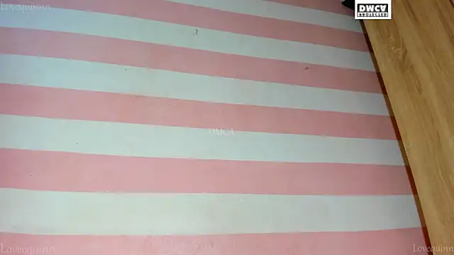 Chat XXX en directo de Loveequinn