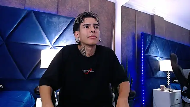 Chat +18 de Bel_Sebu ao vivo