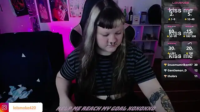 แชท XXX สดของ Bdsm_and_fries