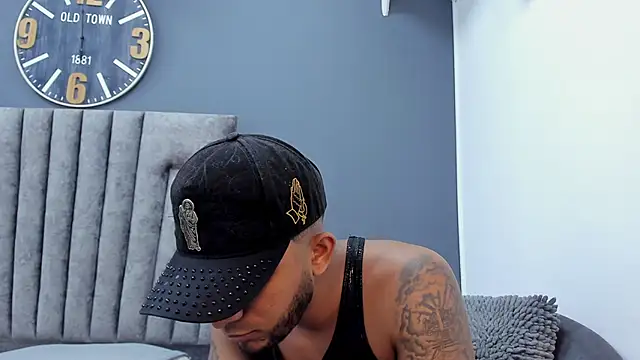 Robin_Rief Chat XXX in diretta