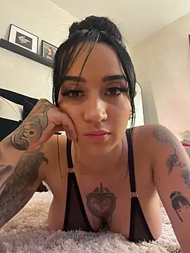 Živý XXX chat EmmyEvans1