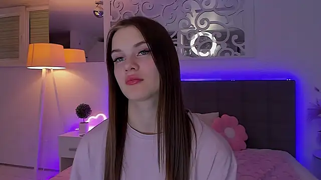 แชท XXX สดของ LuisaClover