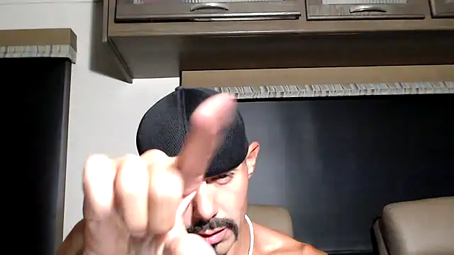 ThickD2C's Live XXX Chat