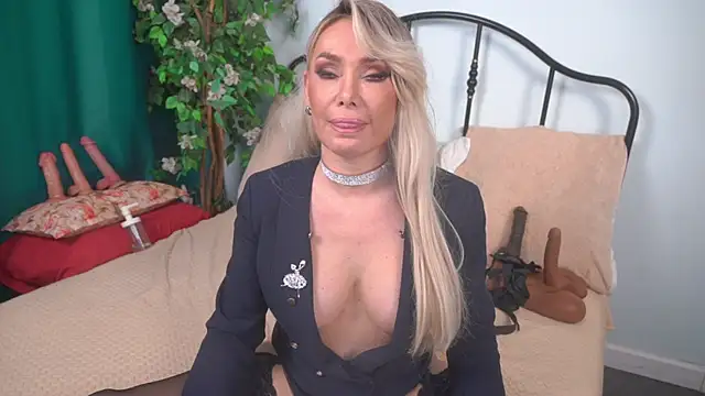 Czat XXX na żywo – IsadoraDunkan