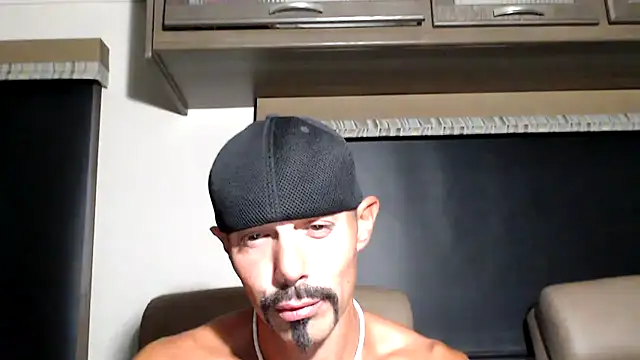 ThickD2C's Webcam Show