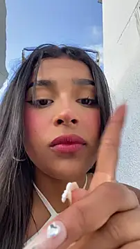 Chat +18 de Mariangel_11 ao vivo