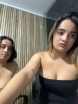 Antonella_Julieta 라이브 XXX 채팅