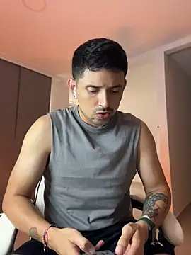 TroyeSavage – Naživo XXX chat