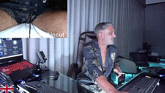 OnlineBossUK: απευθείας συνομιλία ΧΧΧ