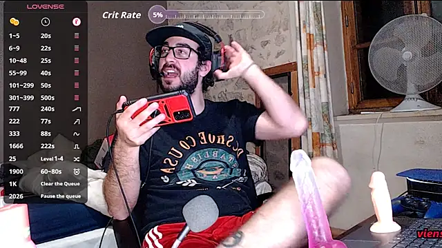 young_bear06 Live XXX Chat