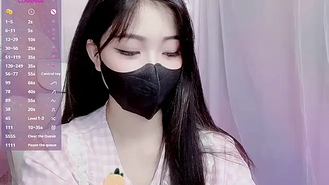 Chat XXX en directo de Emily_mmialody