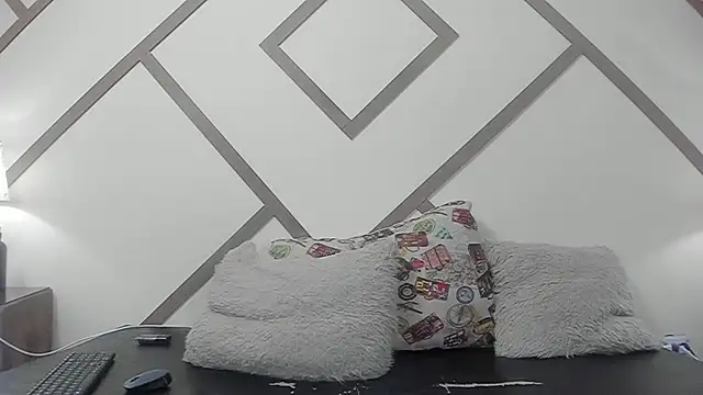 Chat +18 de FernandaClar ao vivo