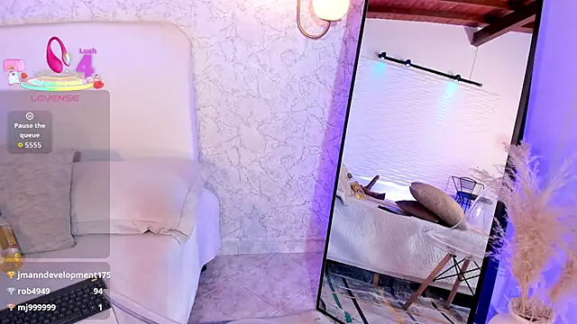 Chat +18 de JannaFoxx_ ao vivo