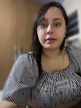 Chat +18 de Angelaoliveira ao vivo