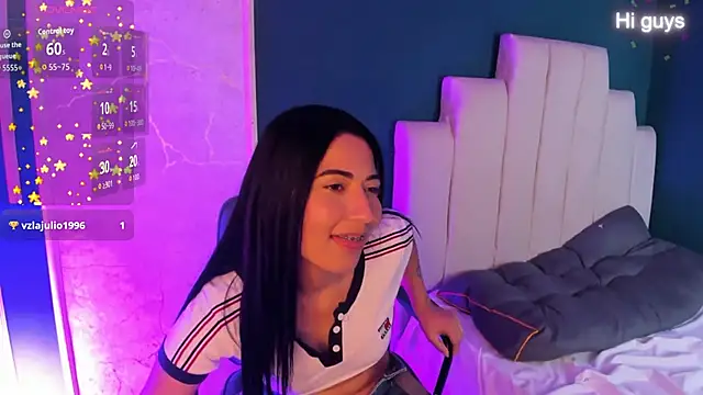 Adrienne__ Adlı Modelin Canlı XXX Sohbeti