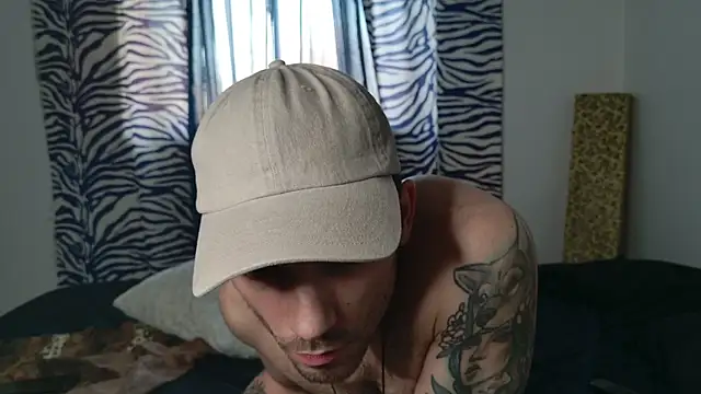 JackDesFeux élő XXX-chatje