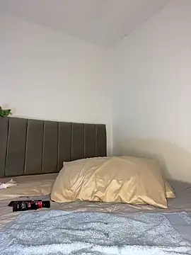 MaddyX__'s Webcam Show