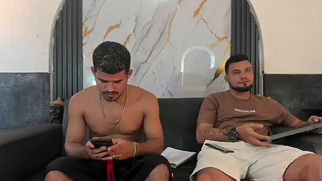 Latins_on_fire Live XXX-chat