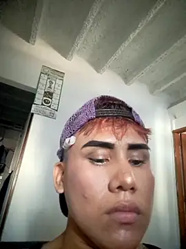 Carrington- Live XXX-chat