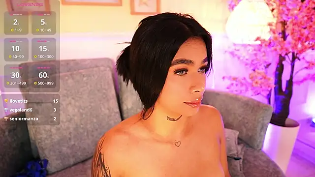 MeganLowell's Live XXX Chat