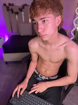 kaelwolf_tay's Live XXX Chat