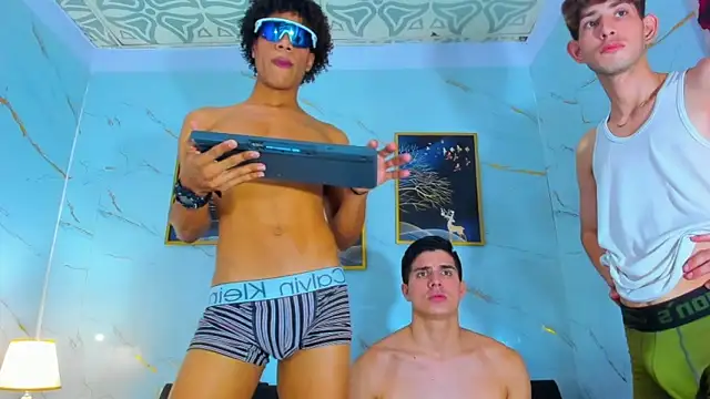 Spicy_guys webkamerás műsora